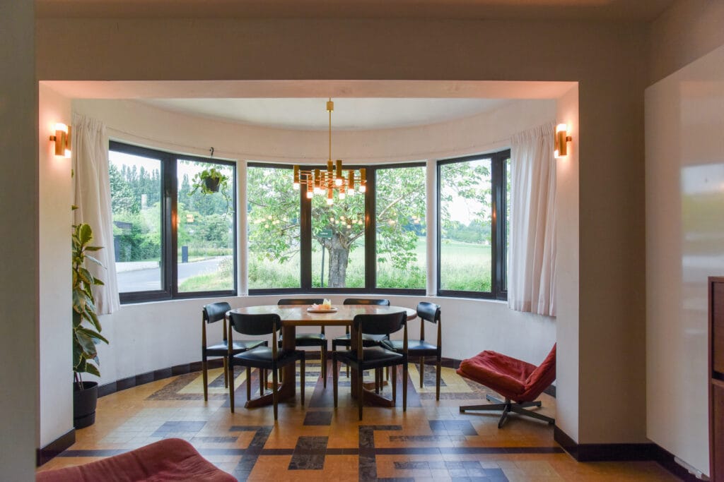 art deco woning met erker in Maarkedal