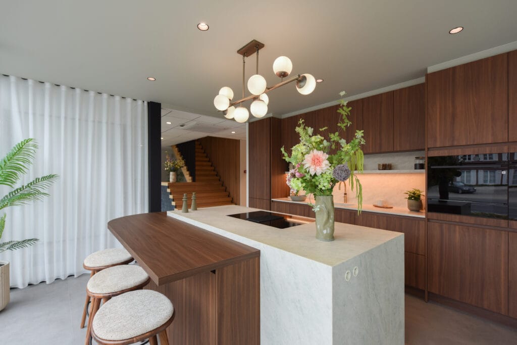 Keuken in de belevingsruimte in Sint-Niklaas